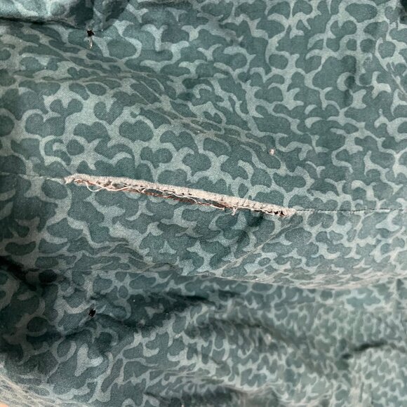 Christian Inspirational Quilt With Nature Print & Bible Verses - Picture 6 of 9